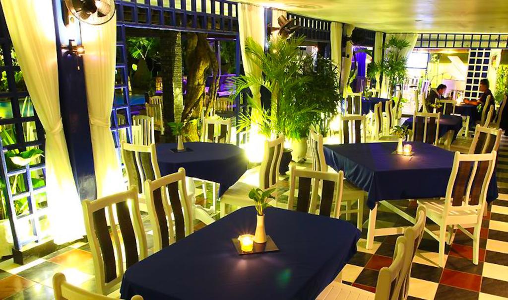 Mesra Business & Resort Hotel Samarinda Dış mekan fotoğraf