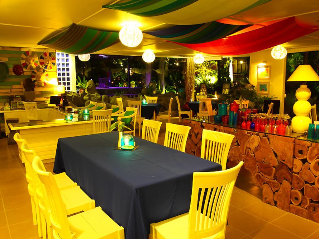 Mesra Business & Resort Hotel Samarinda Dış mekan fotoğraf