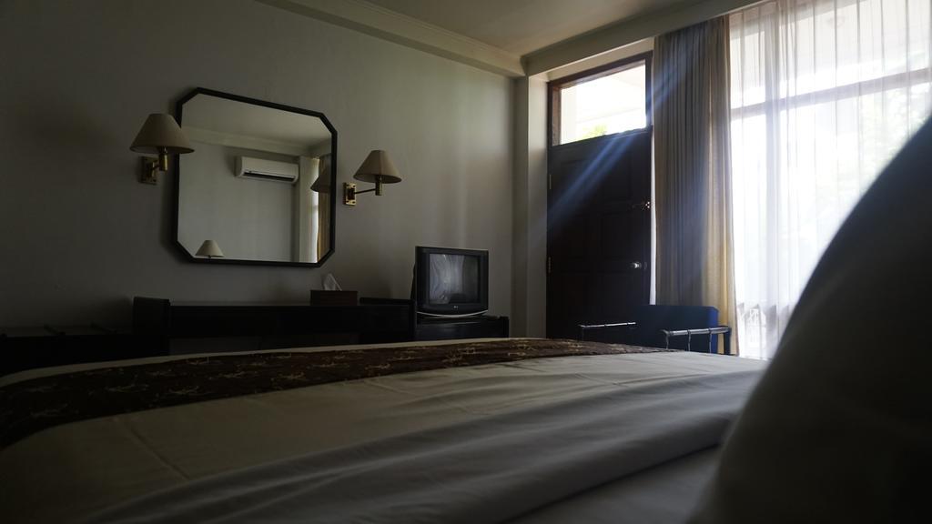 Mesra Business & Resort Hotel Samarinda Dış mekan fotoğraf