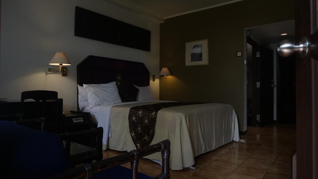 Mesra Business & Resort Hotel Samarinda Dış mekan fotoğraf